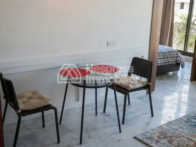 Studio meublé de 50 m² à louer – Oasis