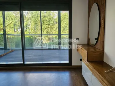 Villa d'exception à la location à ville verte