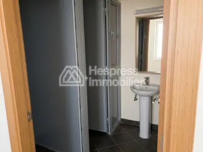 Office space near the port City Center 100m² for rent
