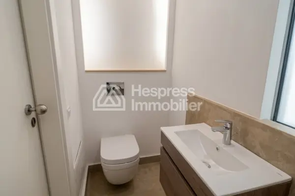 Attractive studio apartment for sale next to Lyautey High School
