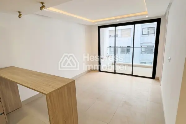 Attractive studio apartment for sale next to Lyautey High School