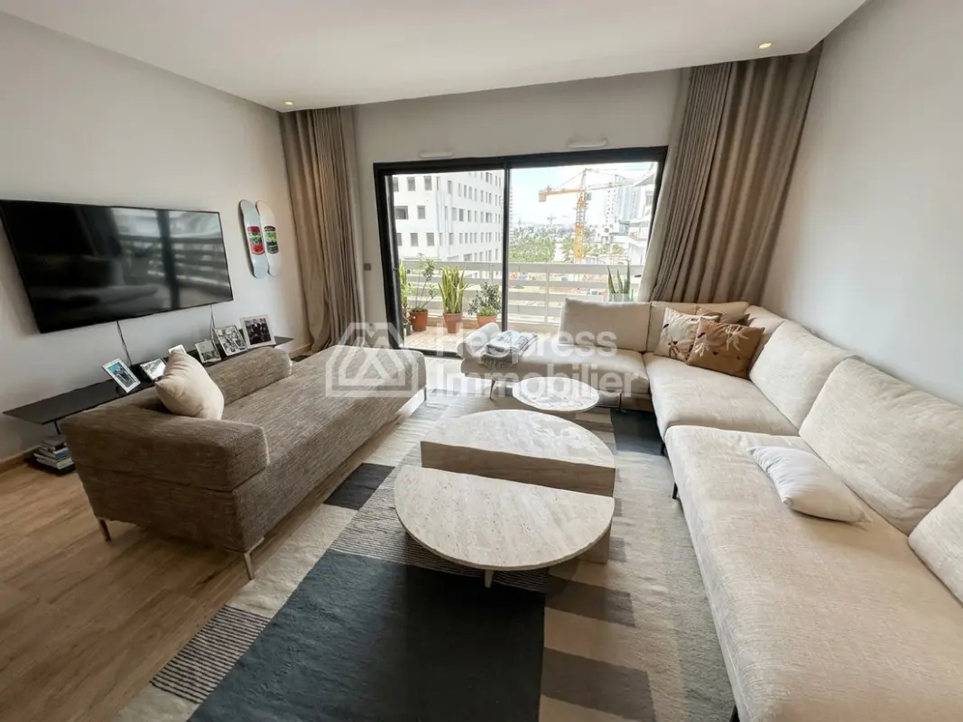 Superb unfurnished apartment for rent, 100 m², in CFC