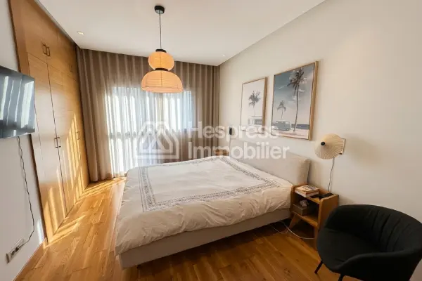 Superb unfurnished apartment for rent, 100 m², in CFC