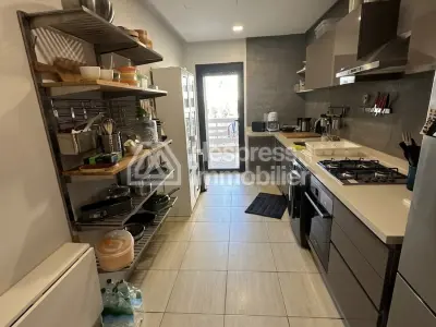 Superb unfurnished apartment for rent, 100 m², in CFC