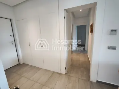 Très bel appartement à CFC à louer 80 m²