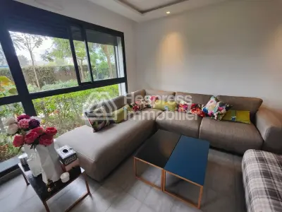 Très bel appartement à CFC à louer 80 m²