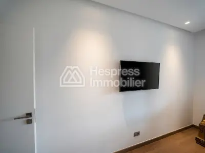 Très bel appartement à CFC à louer 80 m²