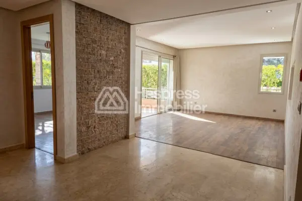 شقة أرضية فارغة للإيجار في Ville verte بوسكورة