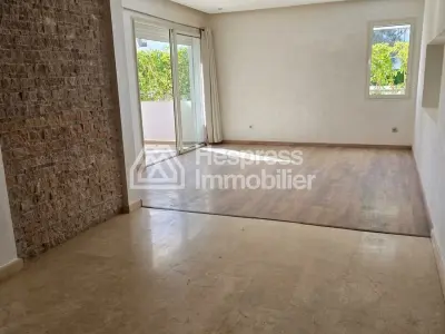 شقة أرضية فارغة للإيجار في Ville verte بوسكورة