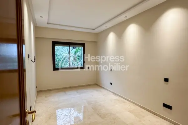 Apartment for rent, 90 m², in Dar Bouazza