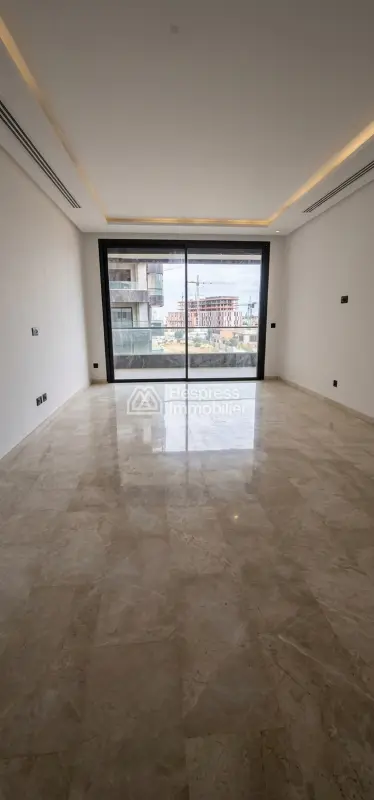 Beautiful 3-bedroom apartment for rent in CFC