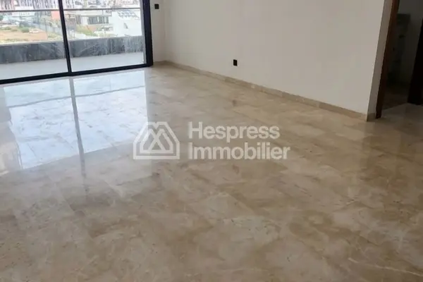 Beautiful 3-bedroom apartment for rent in CFC