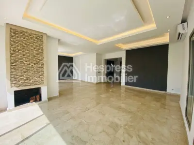 Luxurious villa for rent in Ville Verte Bouskoura