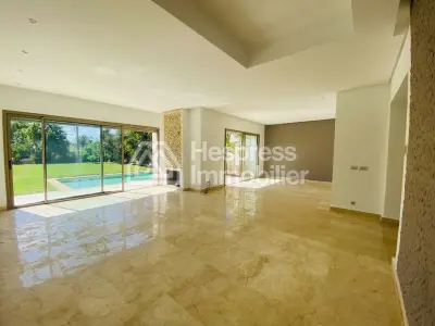 Luxurious villa for rent in Ville Verte Bouskoura