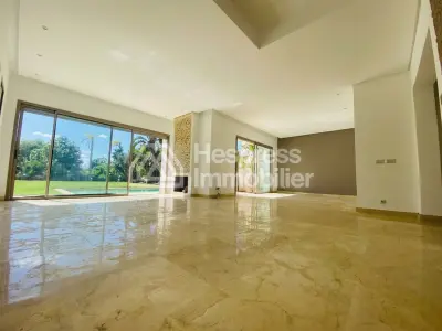 Luxurious villa for rent in Ville Verte Bouskoura
