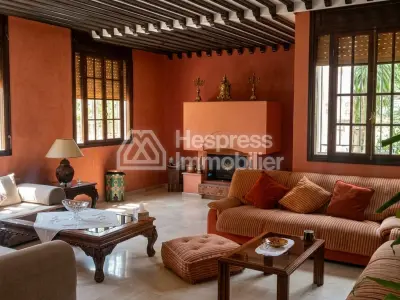 Villa for sale in Lot Marjana Sidi Maarouf