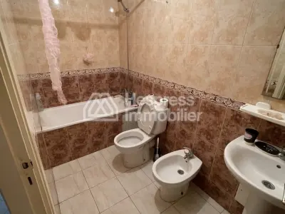 À beauséjour sublime Apprt à vendre