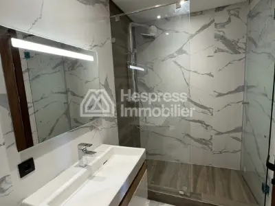Empty apartment for rent in Aeria Mall