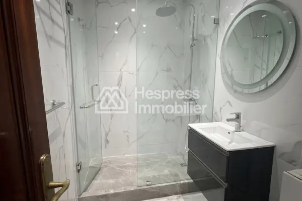 Studio à vendre au centre ville de 60 m²