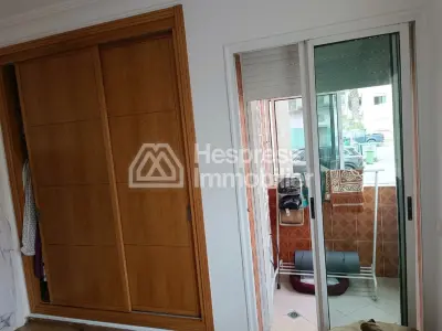 Apprt pas loin de nershore rés almadina à Vendre