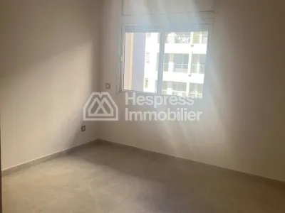 Bel appartement en location bien situé dans le haut Agdal