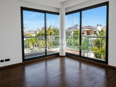 Beautiful villa with golf course views available for unfurnished rental