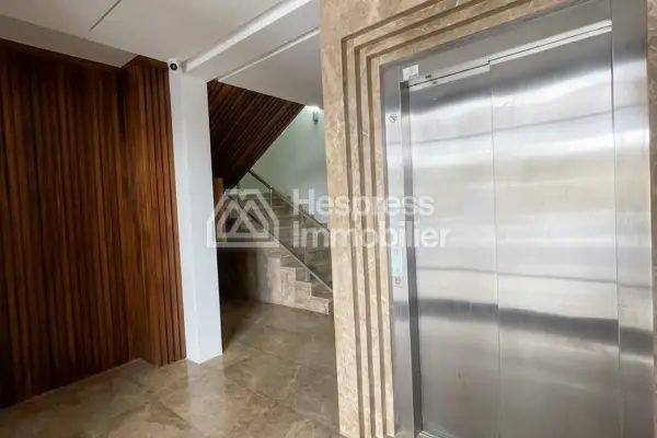 Furnished studio apartment for rent in Oasis