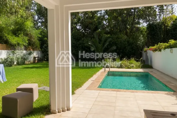 A saisir vite Superbe villa à préstigia de 700 m²