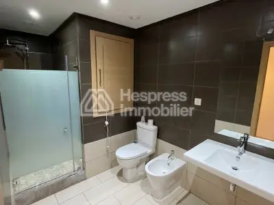 Magnifique appartement sur cfc a louer