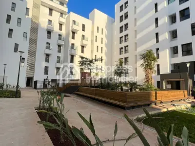 Nice empty studio apartment for rent in CFC
