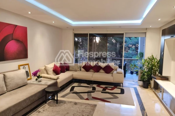 Bel appartement meublé bien situé à mabella