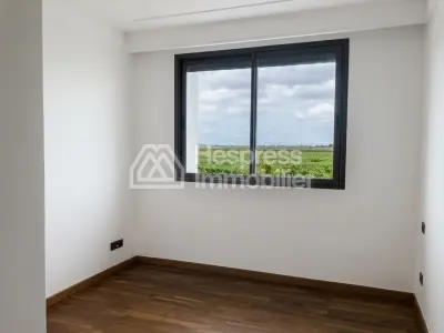 شقة جميلة جداً غير مفروشة للإيجار في Ville verte