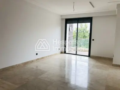 شقة جميلة جداً غير مفروشة للإيجار في Ville verte