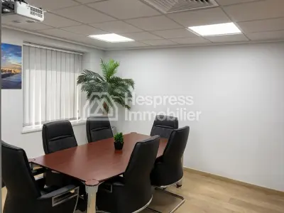Bureau professionnel à louer – bd mohamed Smiha