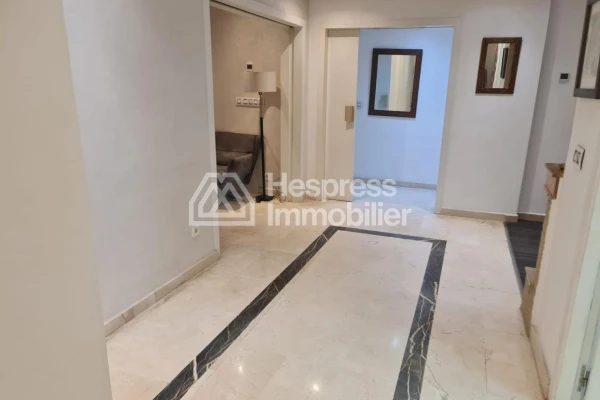 Bel appartement meublé bien situé à mabella