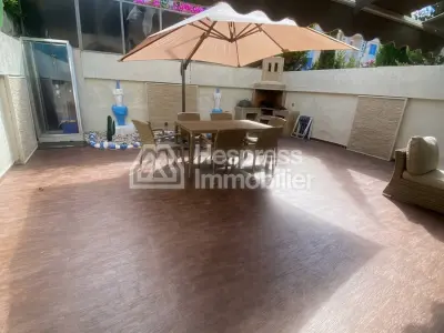شقة مفروشة جميلة للإيجار – المحمدية