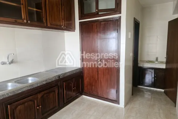 Office apartment for rent – ​​Bir Anzarane
