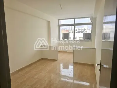 Office apartment for rent – ​​Bir Anzarane