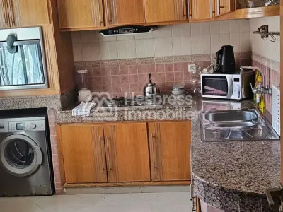 شقة جميلة للإيجار بمساحة 90 مترًا مربعًا في سيدي معروف