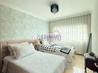 Très bel appartement bien situé à Hay Riad
