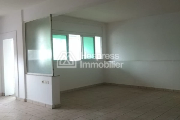 Well-located office in the upper part of Agdal