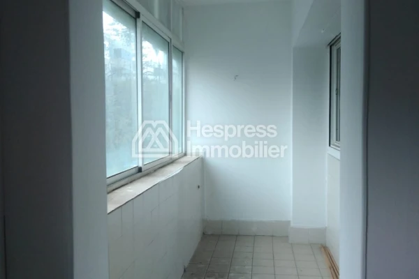 Well-located office in the upper part of Agdal
