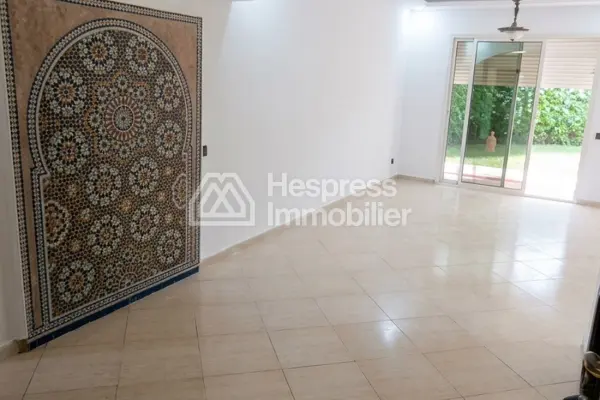 فيلا مع مسبح للإيجار – المحمدية