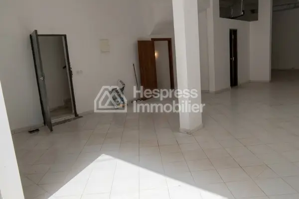 Store for rent – Dar Bouazza