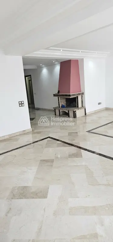 Luxury Apartment – Palmier