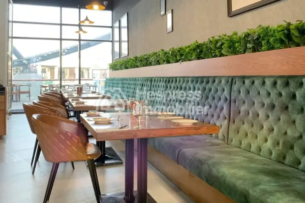 Café Restaurant à Louer à Aïn Sebaâ