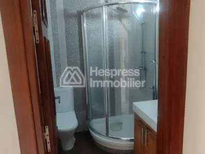 3-bedroom apartment for rent La Gironde empty