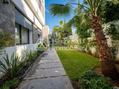 Villa d'exception à vendre à bouskoura