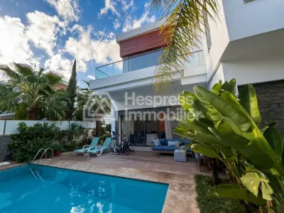 Villa d'exception à vendre à bouskoura