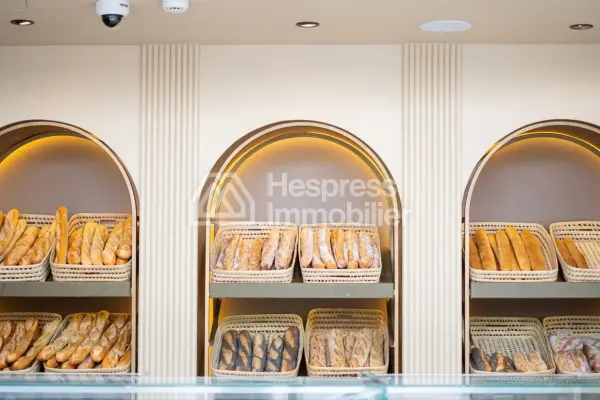 À palmier pâtisserie équipé pour location